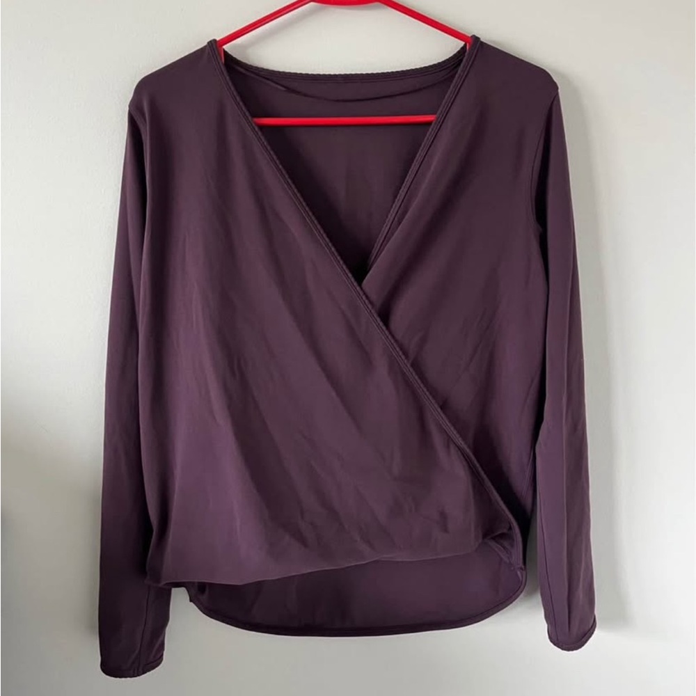 Lululemon Full Freedom Long Sleeve size 6/8